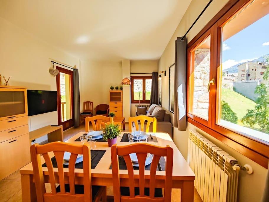 Disfruta De La Naturaleza - Vistas Al Rio - Luz Natural - 6pax Apartamento *
