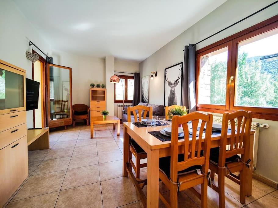 Disfruta De La Naturaleza - Vistas Al Rio - Luz Natural - 6pax Apartamento *